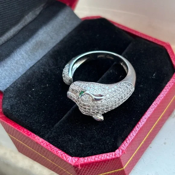 18k Cartier white gold Panther Ring with Green Eyes - 8 - Picture 5 of 9